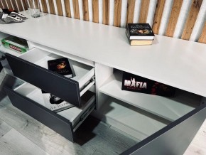 Тумба ТВ большая Парус (Белый/Графит) в Верхней Салде - verhnyaya-salda.mebel24.online | фото 3